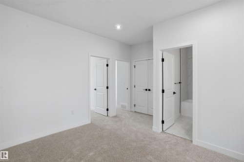 8510 223A Street Nw, Edmonton, AB 