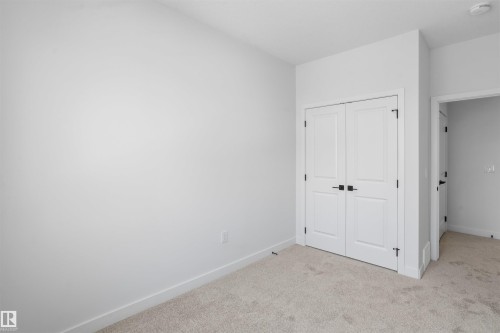 8510 223A Street Nw, Edmonton, AB 