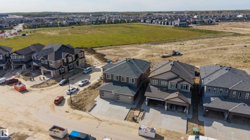 8510 223A Street Nw, Edmonton, AB 