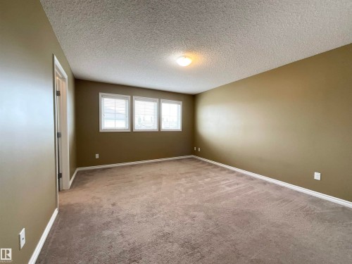 #33 9350 211 St Nw, Edmonton, AB 