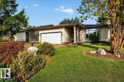 8 WAHSTAO Crescent NW  Edmonton, AB T5T 2W8