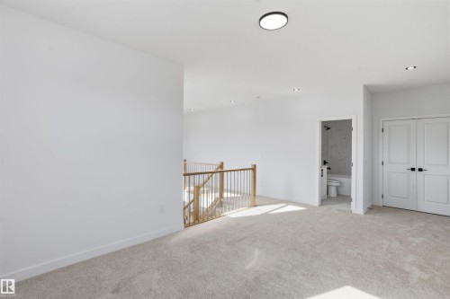 8506 223A Street Nw, Edmonton, AB 