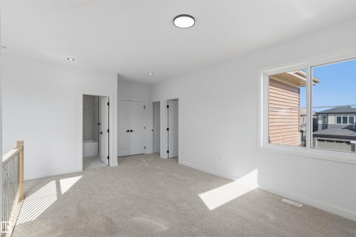8506 223A Street Nw, Edmonton, AB 