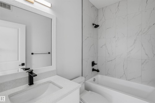 8506 223A Street Nw, Edmonton, AB 