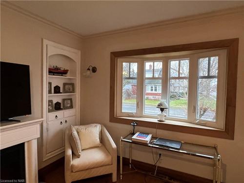 144 Forest Avenue, Port Colborne, ON - Indoor Photo Showing Bedroom