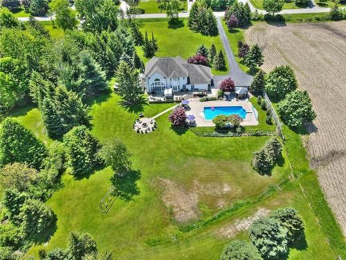 717 Metler Road, Fenwick, ON - Outdoor With In Ground Pool With View