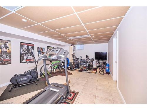 717 Metler Road, Fenwick, ON - Indoor Photo Showing Gym Room