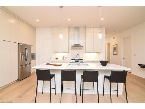 2-3318 Weinbrenner Road, Niagara Falls, ON - Indoor Photo Showing Kitchen