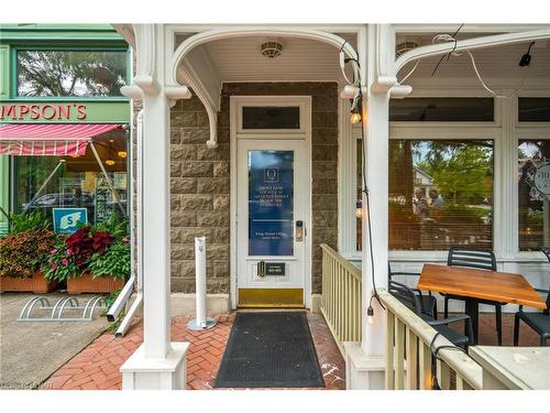 2-233 King Street, Niagara-On-The-Lake, ON - Outdoor