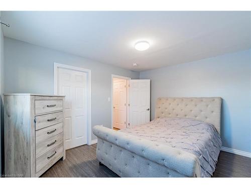 770 Foss Road, Pelham, ON - Indoor Photo Showing Bedroom