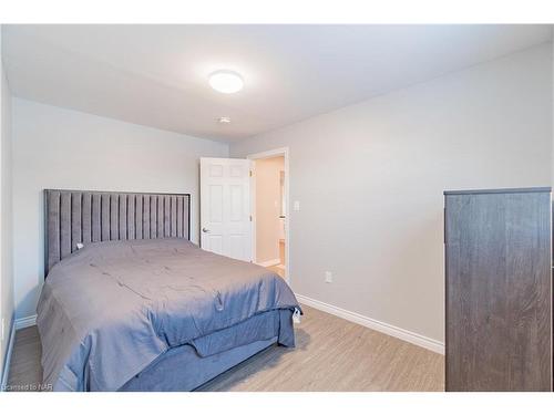 770 Foss Road, Pelham, ON - Indoor Photo Showing Bedroom