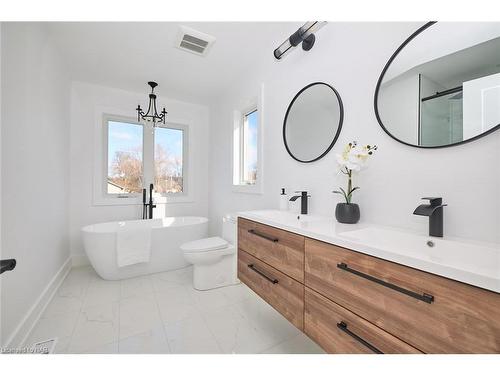 444 Buffalo Road, Fort Erie, ON - Indoor Photo Showing Bathroom