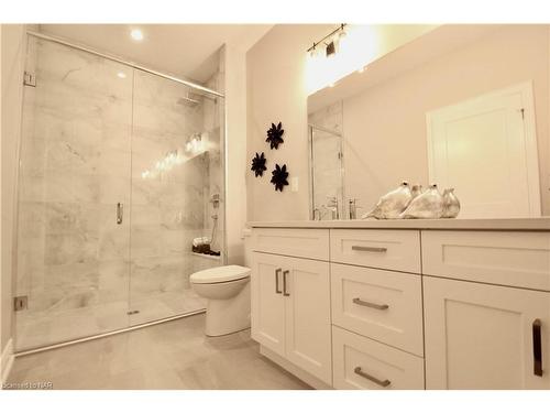12 Peachtree Lane, Niagara-On-The-Lake, ON - Indoor Photo Showing Bathroom