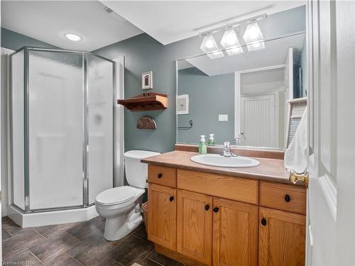 699 Read Road, Niagara-On-The-Lake, ON - Indoor Photo Showing Bathroom