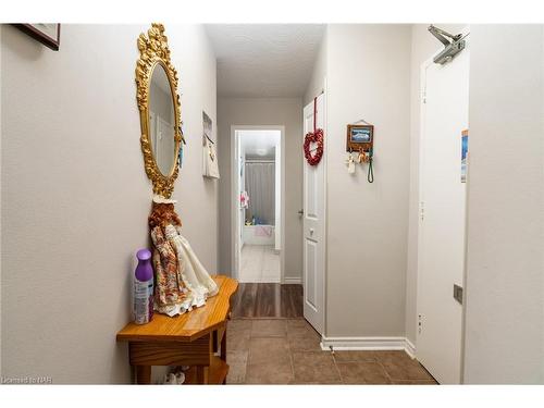 903-35 Towering Heights Boulevard, St. Catharines, ON - Indoor Photo Showing Other Room