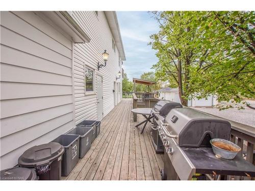 9268 Lundys Lane Lane, Niagara Falls, ON - Outdoor With Deck Patio Veranda With Exterior