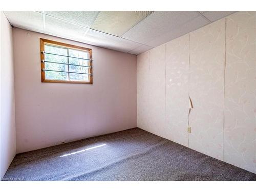 11414 Lakeshore Road, Port Colborne, ON - Indoor Photo Showing Other Room