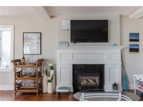 2301 Staniland Park Road, Ridgeway, ON - Indoor Photo Showing Living Room With Fireplace