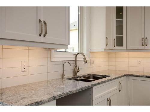 Lot 4 Anchor Road, Allanburg, ON - Indoor Photo Showing Kitchen With Double Sink With Upgraded Kitchen