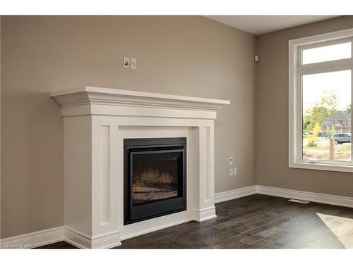 Lot 4 Anchor Road, Allanburg, ON - Indoor With Fireplace