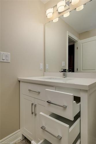 Lot 4 Anchor Road, Allanburg, ON - Indoor Photo Showing Bathroom