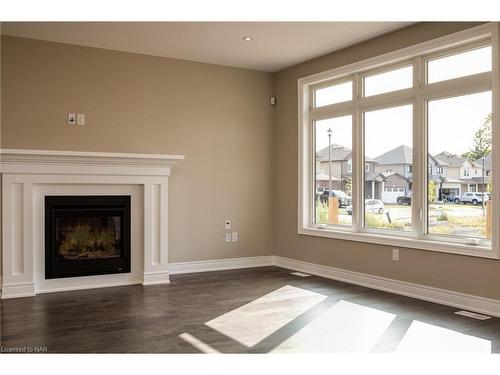 Lot 2 Anchor Road, Allanburg, ON - Indoor Photo Showing Living Room With Fireplace