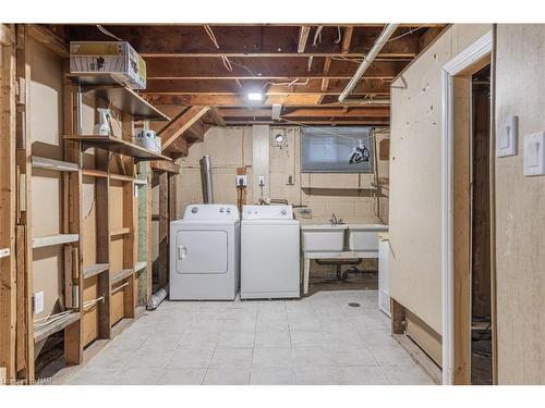 34 Dunblane Avenue, St. Catharines, ON - Indoor Photo Showing Laundry Room