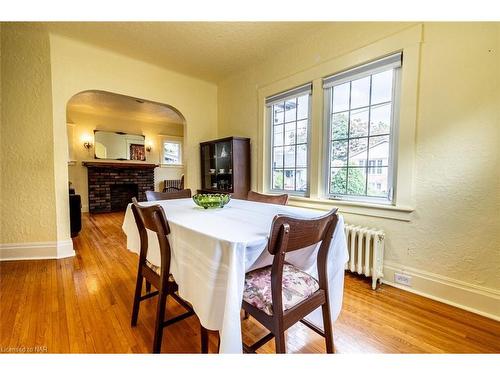 9 Water Street, St. Catharines, ON - Indoor Photo Showing Dining Room
