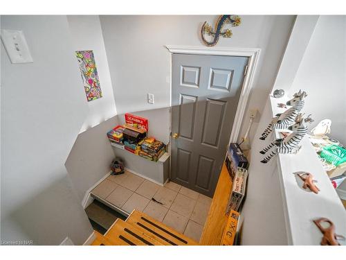 22 Inglewood Road, St. Catharines, ON - Indoor Photo Showing Other Room
