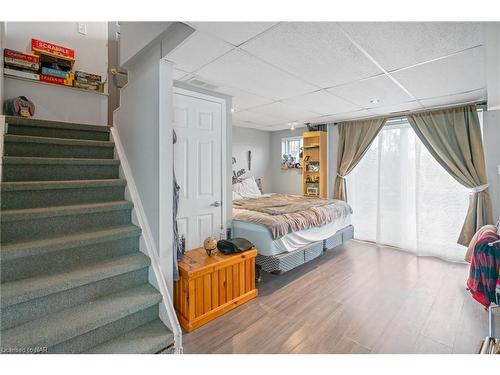 22 Inglewood Road, St. Catharines, ON - Indoor Photo Showing Bedroom