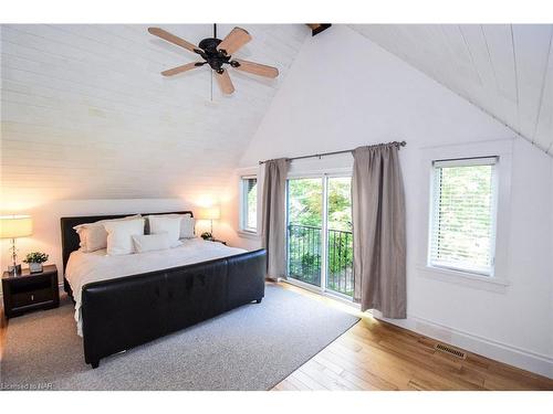 250 Niven Road, Niagara-On-The-Lake, ON - Indoor Photo Showing Bedroom