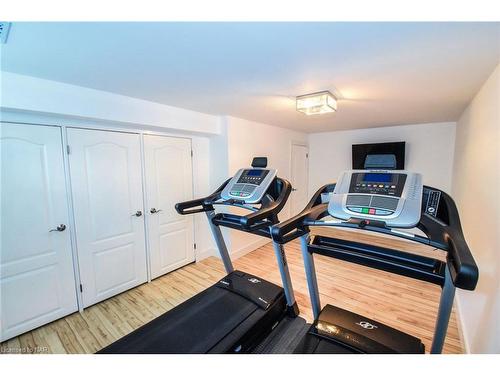 250 Niven Road, Niagara-On-The-Lake, ON - Indoor Photo Showing Gym Room