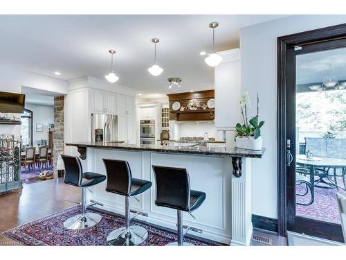 4025 Niagara River Parkway, Fort Erie, ON - Indoor Photo Showing Kitchen With Upgraded Kitchen