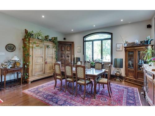 4025 Niagara River Parkway, Fort Erie, ON - Indoor Photo Showing Dining Room