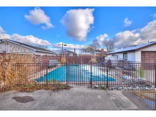 101 Classic Avenue, Welland, ON - Outdoor With In Ground Pool