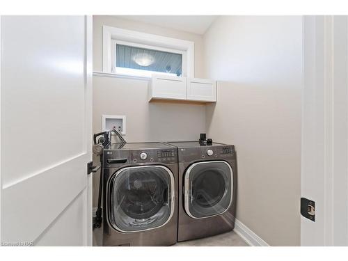 11-6 Juniper Trail Trail, Welland, ON - Indoor Photo Showing Laundry Room
