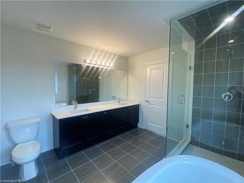 74 Oriole Crescent, Port Colborne, ON - Indoor Photo Showing Bathroom