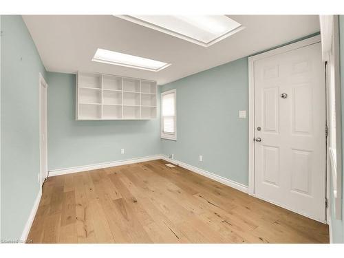 145 Welland Avenue, St. Catharines, ON - Indoor Photo Showing Other Room