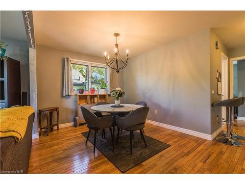 29 Lillian Place, Fort Erie, ON - Indoor Photo Showing Dining Room