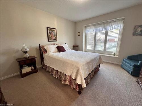 28-121 Glen Morris Drive, St. Catharines, ON - Indoor Photo Showing Bedroom