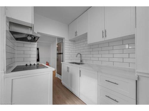 252 Vine Street, St. Catharines, ON - Indoor Photo Showing Kitchen With Double Sink