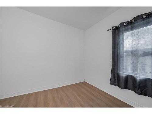 252 Vine Street, St. Catharines, ON - Indoor Photo Showing Other Room
