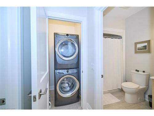 35 Taliesin Trail, Welland, ON - Indoor Photo Showing Laundry Room
