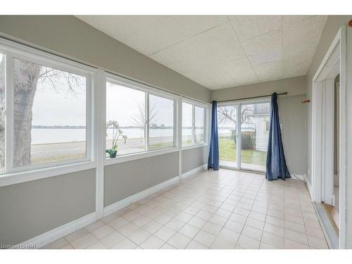 967 Niagara Parkway, Fort Erie, ON - Indoor Photo Showing Other Room