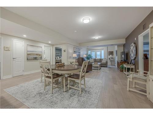 10 Albert Street E, Thorold, ON - Indoor Photo Showing Dining Room