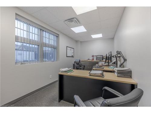 10 Albert Street E, Thorold, ON - Indoor Photo Showing Office