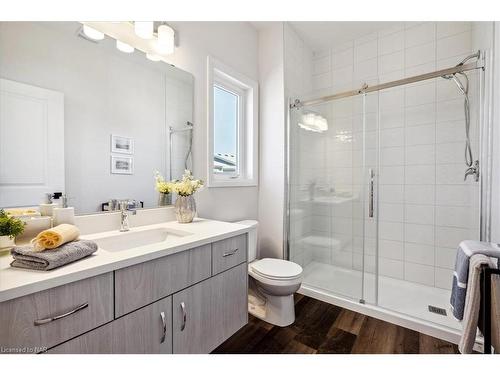 8B Shores Lane, Crystal Beach, ON - Indoor Photo Showing Bathroom