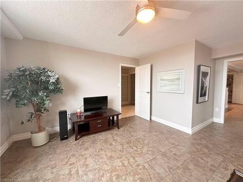 804-141 Church Street, St. Catharines, ON - Indoor Photo Showing Kitchen With Double Sink