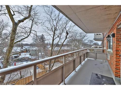 404-14 Norris Place, St. Catharines, ON - Outdoor With Balcony With Exterior
