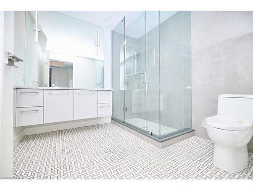 406-3823 Terrace Lane, Crystal Beach, ON - Indoor Photo Showing Bathroom